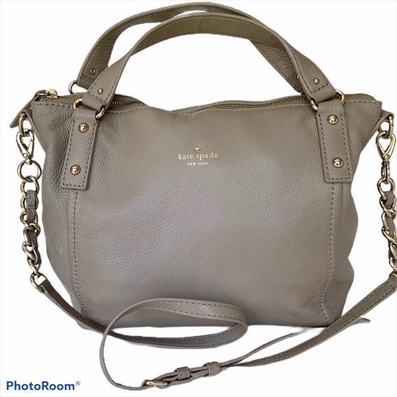 kate spade Handbags - KATE SPADE Crossbody leather bag.